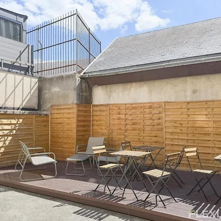 Charming 16m In 20 With Shared Terrace 파리