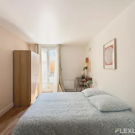 Charming 16m In 20 With Shared Terrace Апартаменты Париж