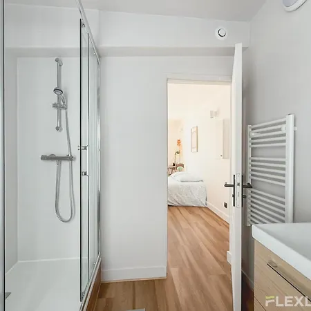 아파트 Charming 16m In 20 With Shared Terrace 파리