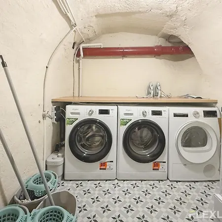 Apartment Immeuble Droite
